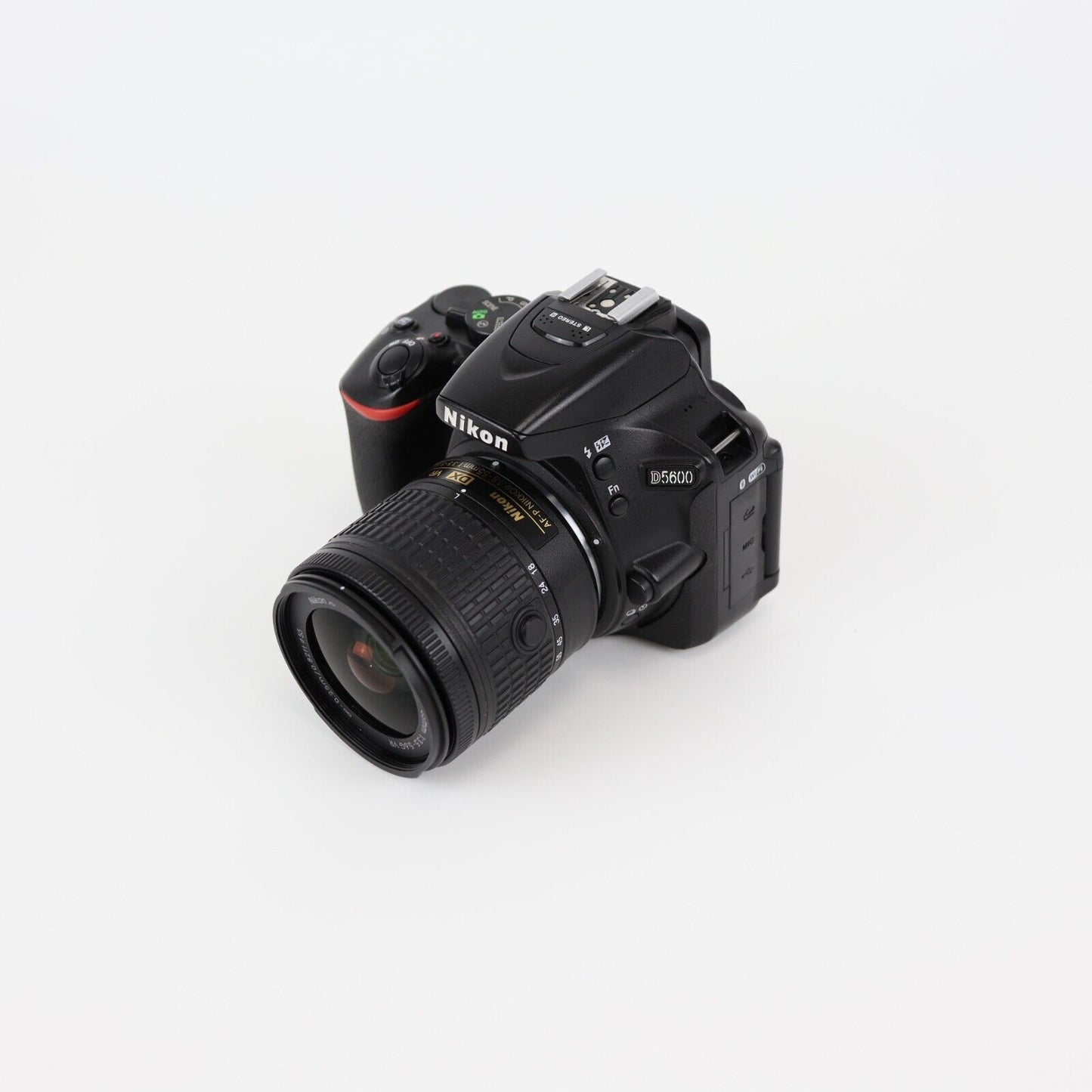 Nikon D5600 Camera KIT with 18-55mm Lens - Low Shutter Count- 1 Day Post