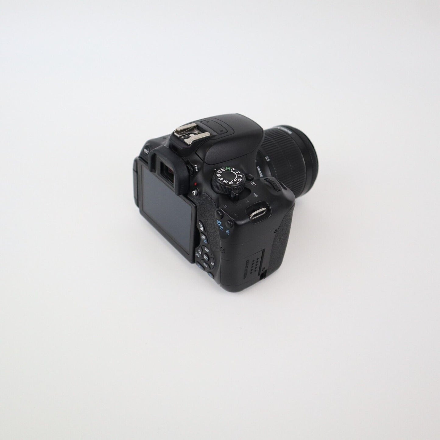 Canon EOS 700D Camera FULL KIT W/18-55mm Lens - LOW Shutter Count - 24HR POST