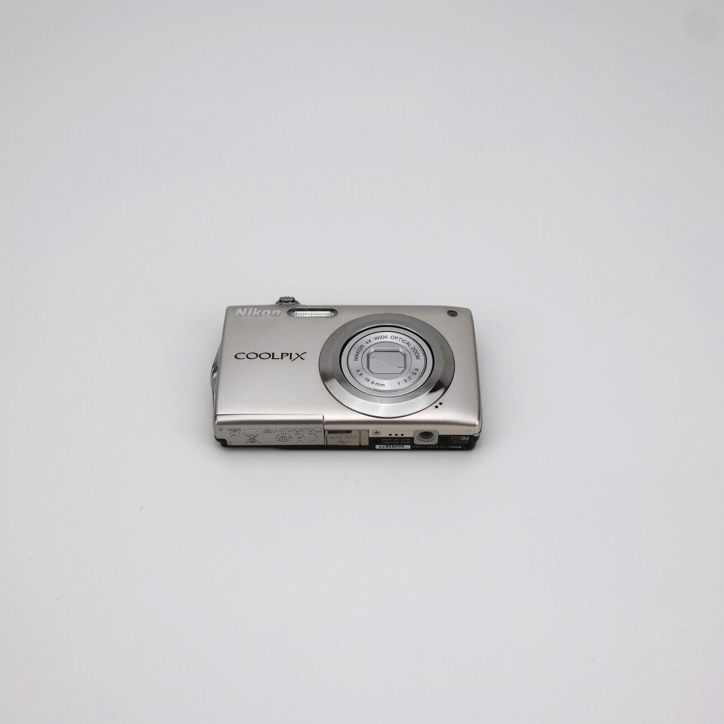 Nikon Coolpix S3000 12MP Digital Camera - FULL KIT - 24HR POST