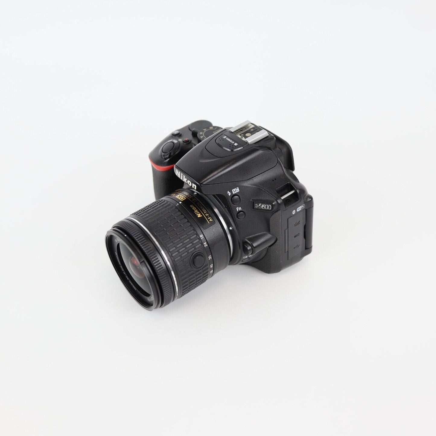 Nikon D5600 Camera with 18-55mm Lens - Good Condition - 24HR POST