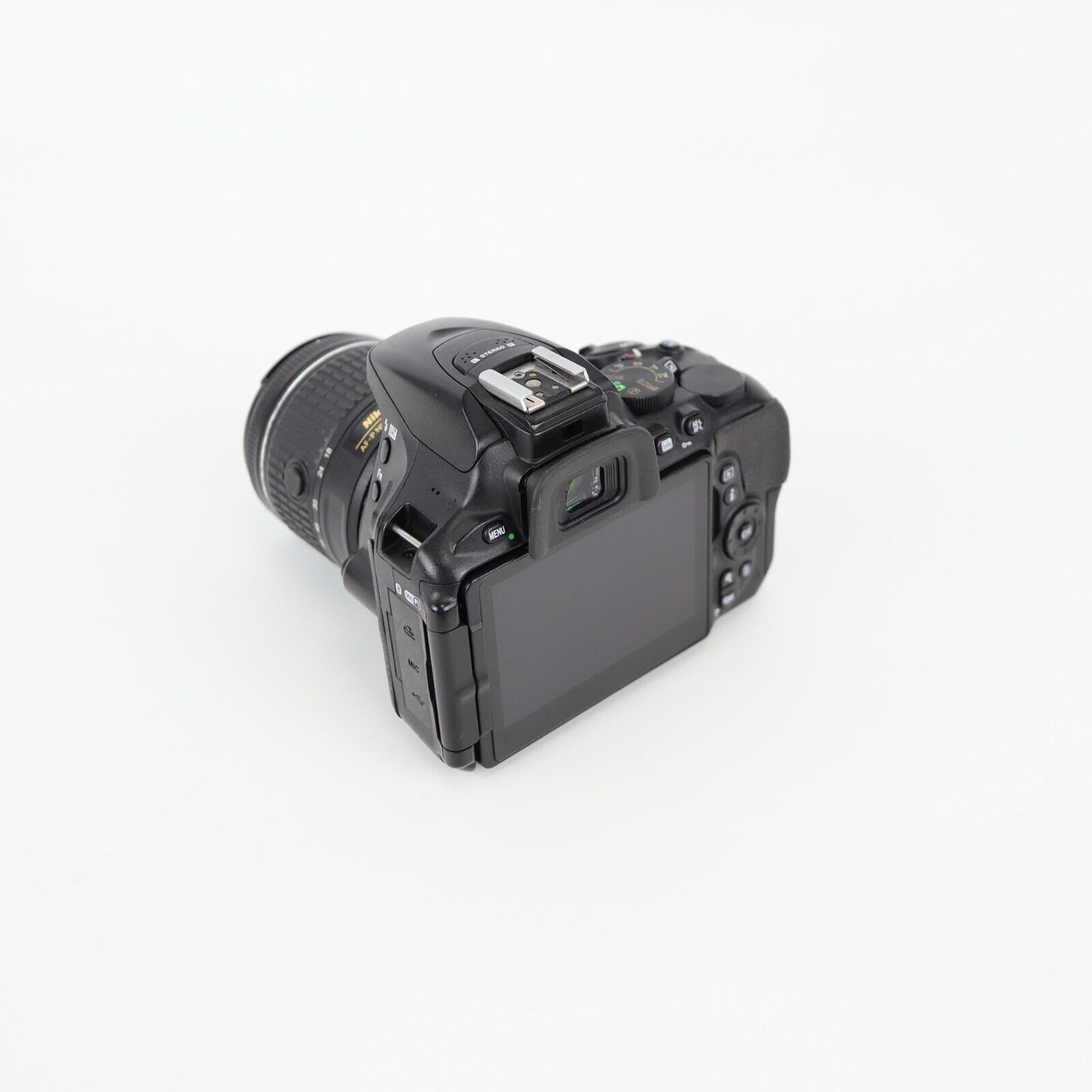 Nikon D5600 Camera with 18-55mm Lens - Good Condition - 24HR POST