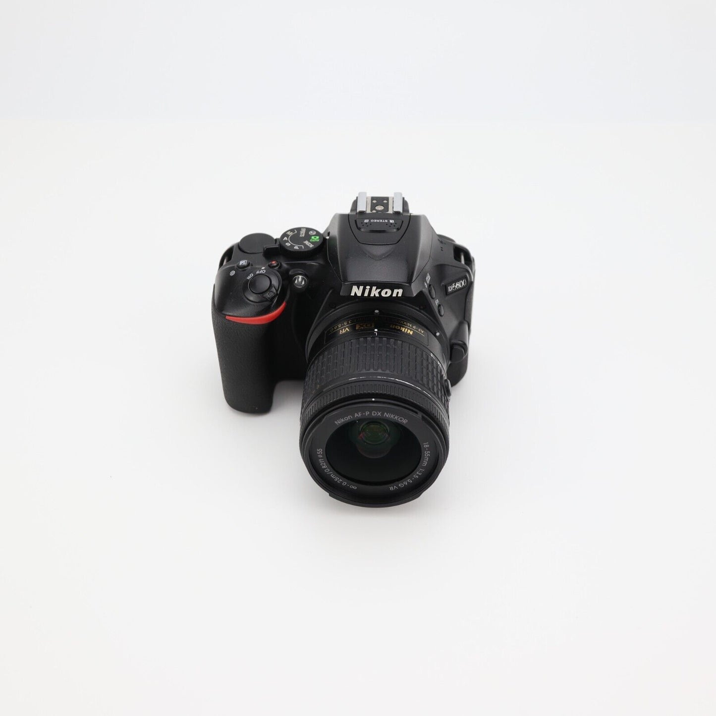 Nikon D5600 Camera with 18-55mm Lens - Good Condition - 24HR POST