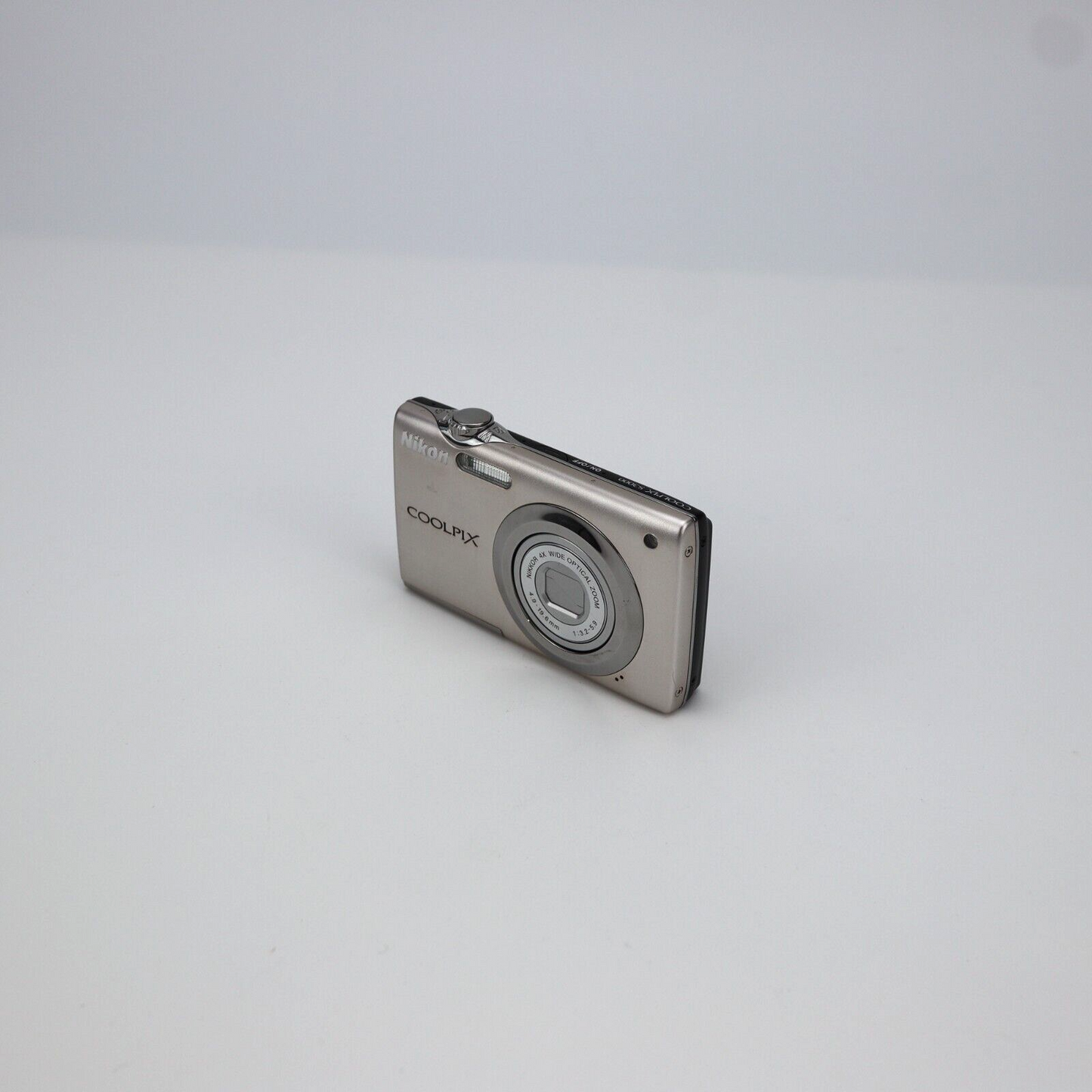 Nikon Coolpix S3000 12MP Digital Camera - FULL KIT - 24HR POST