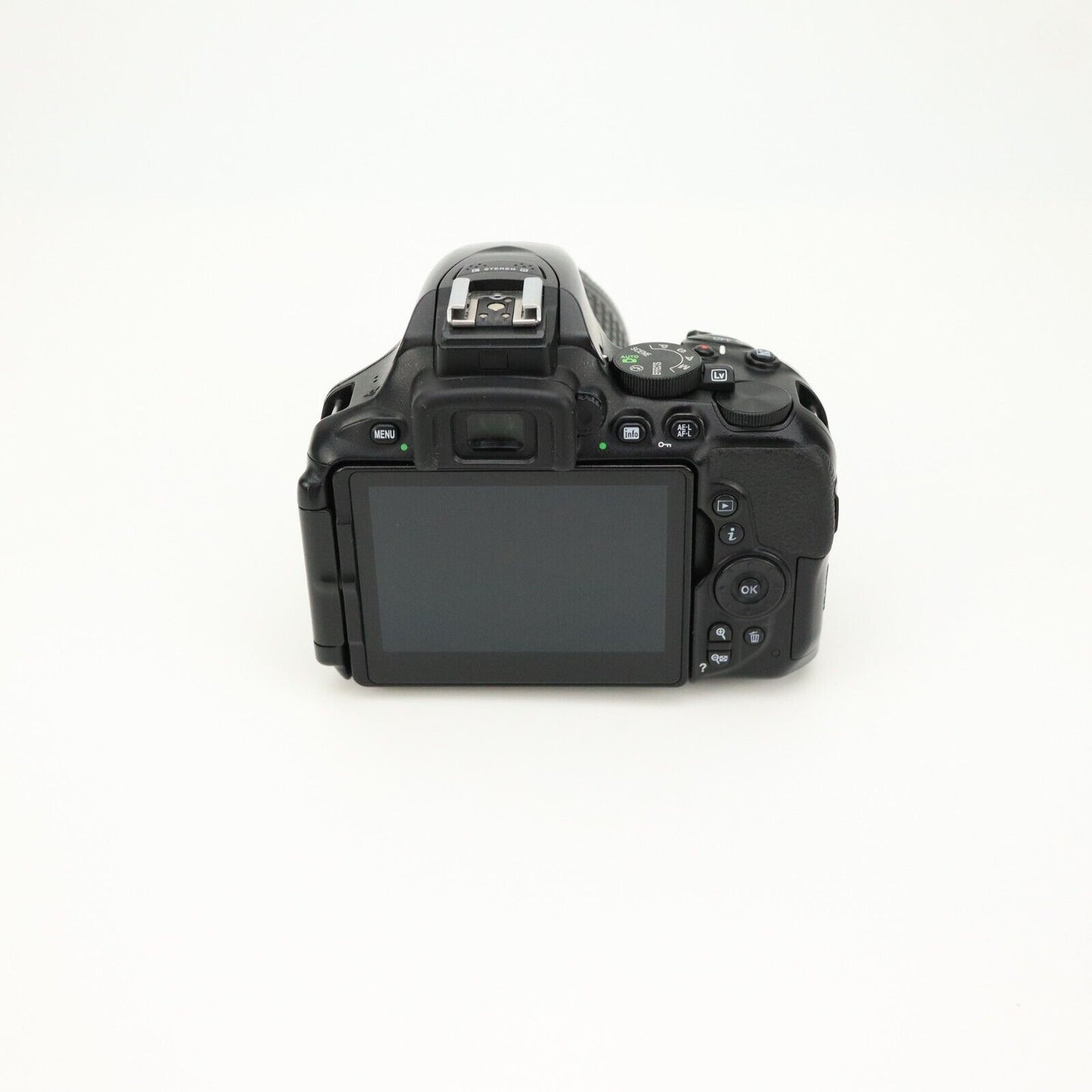 Nikon D5600 Camera with 18-55mm Lens - Good Condition - 24HR POST