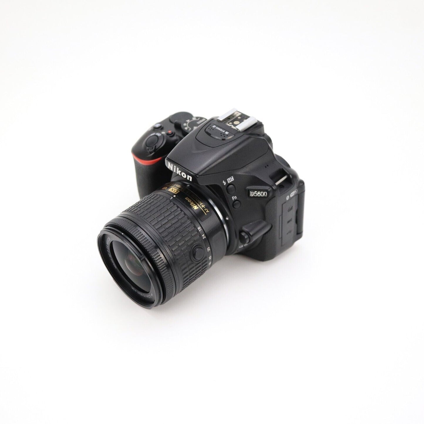 Nikon D5600 Camera with 18-55mm Lens - Good Condition - Low Shutter Count