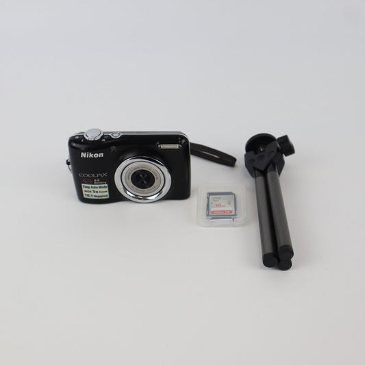 Nikon Coolpix L23 Digital Camera - GRADE A - FULL KIT - 24HR POST