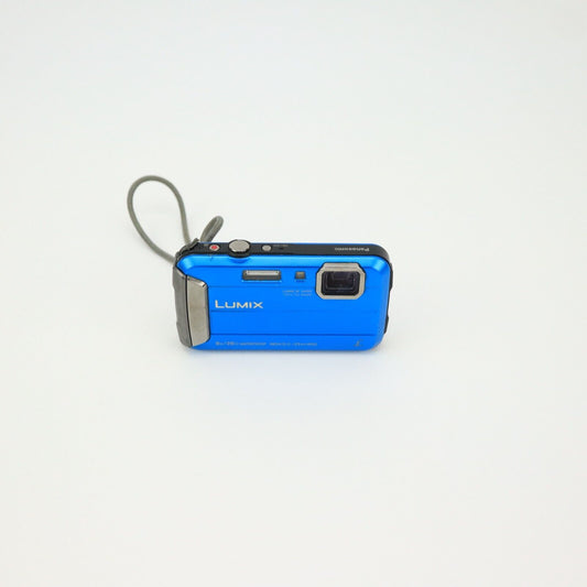 Panasonic Lumix DMC-FT30 Waterproof Camera  *48HR POST*