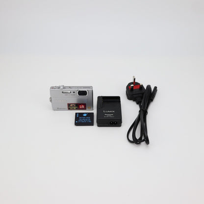 Panasonic Lumix DMC-FP8 Waterproof Camera - FULL KIT-  24HR POST