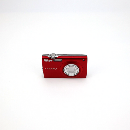 Nikon Coolpix S205 Digital Camera  - 24HR POSTAGE