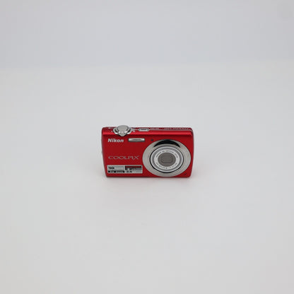 Nikon Coolpix S220 Digital Camera - Good condition - 24HR POSTAGE