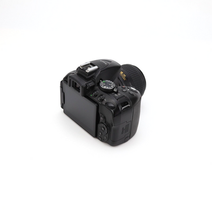 Nikon D5300 Camera FULL KIT with 18-55mm Lens - Great Condition - 24HR POST