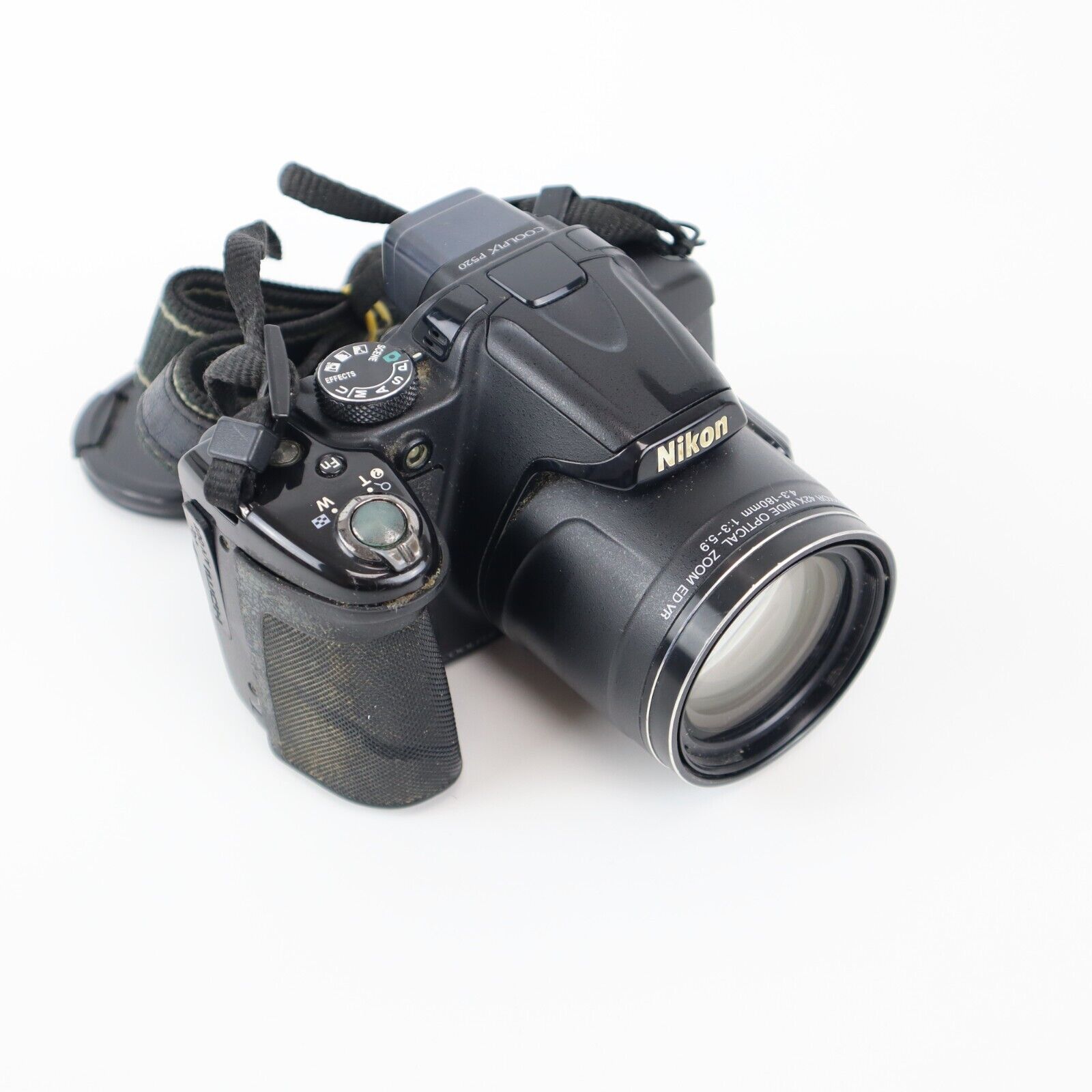Nikon Coolpix P520 - FAULTY - 48HR DELIVERY
