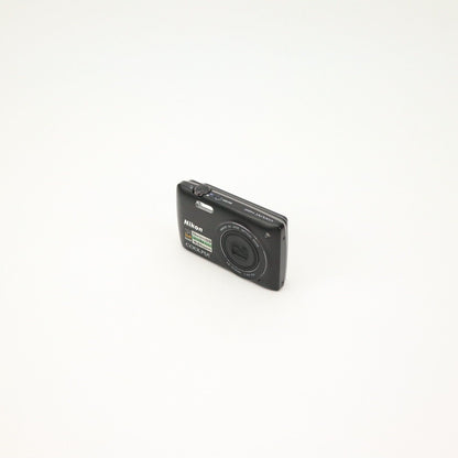 Nikon Coolpix S4200 Digital Camera - GRADE A - 24HR Postage