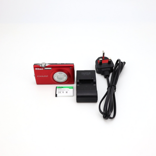 Nikon Coolpix S205 Digital Camera  - 24HR POSTAGE