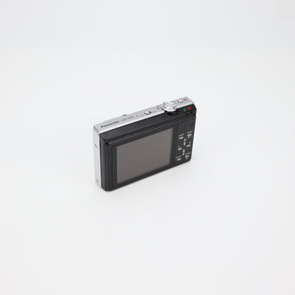 Panasonic Lumix DMC-FP8 Waterproof Camera - FULL KIT-  24HR POST