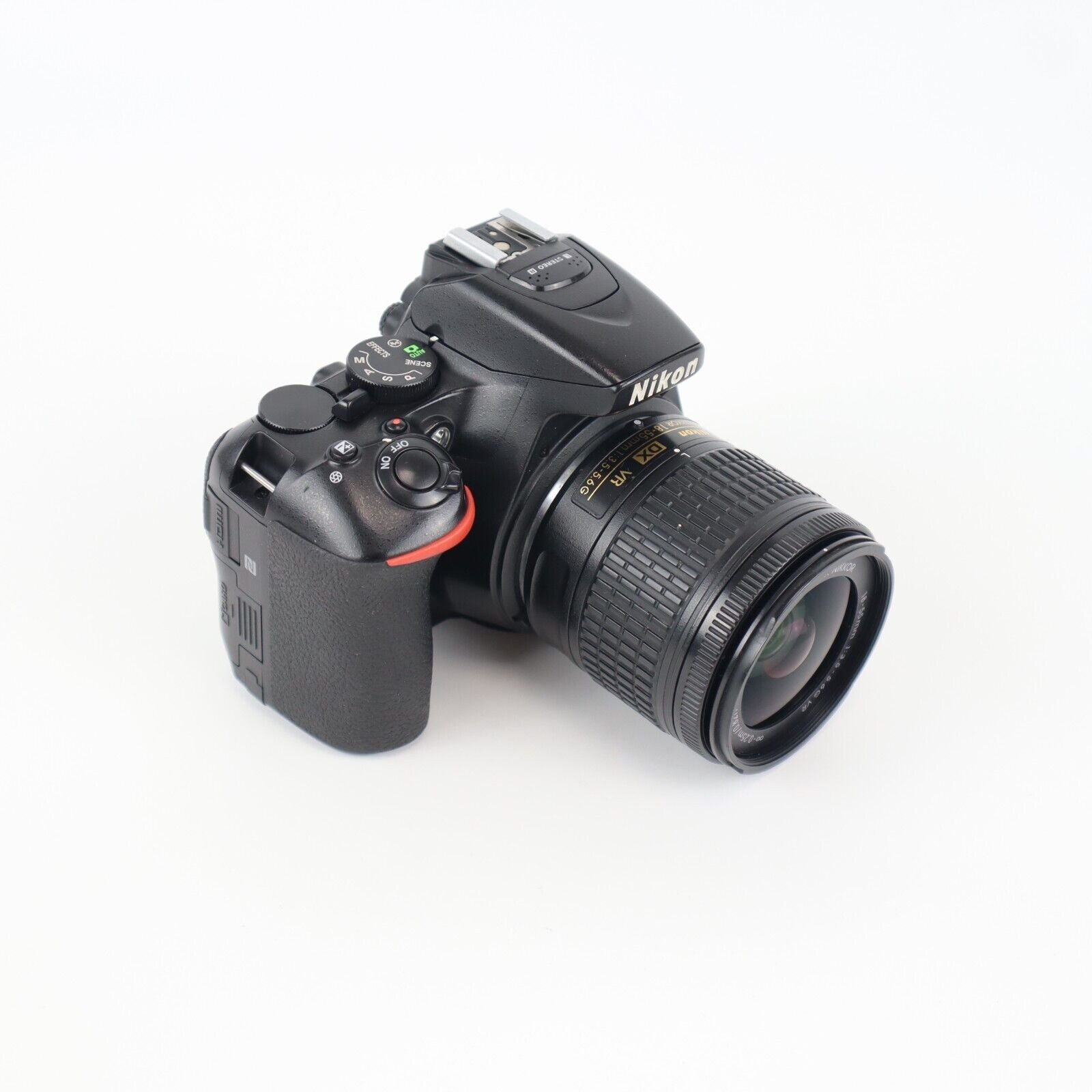 Nikon D5600 Camera with 18-55mm Lens - Good Condition - 24HR POST