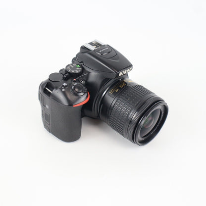 Nikon D5600 Camera with 18-55mm Lens - Good Condition - 24HR POST