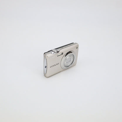 Nikon Coolpix S4000 12MP Digital Camera - FULL KIT - Next Day Post