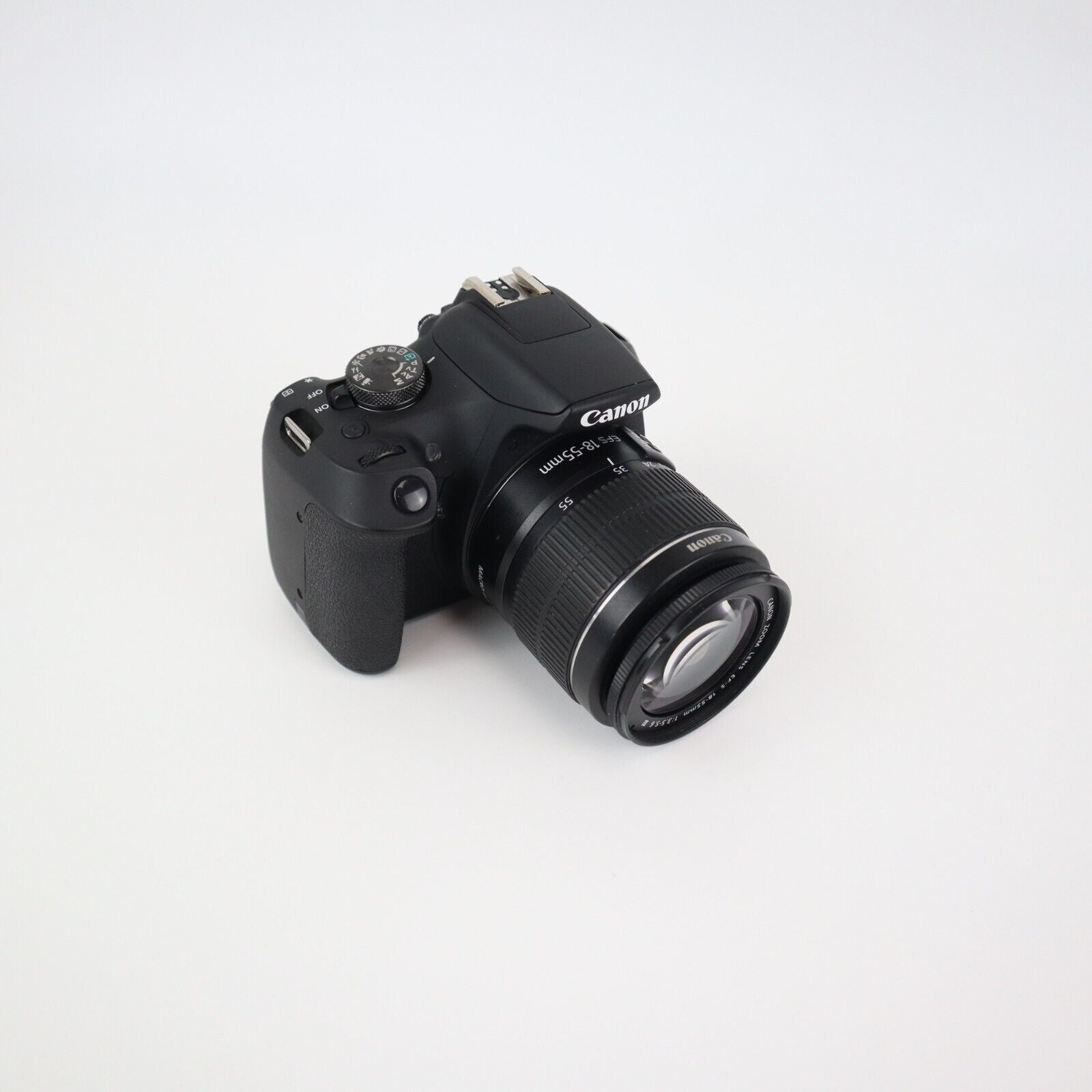 Canon EOS 2000D Camera KIT with 18-55mm Lens - Low Shutter Count - 24HR POST