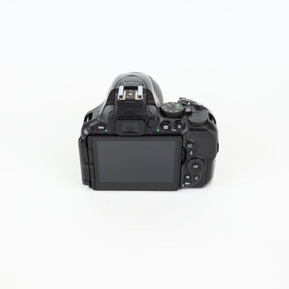 Nikon D5500 Camera Full KIT with 18-55mm Lens  - Good Cond- 24HR POSTAGE