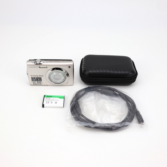 Nikon Coolpix S4000 12MP Digital Camera - FULL KIT - Next Day Post