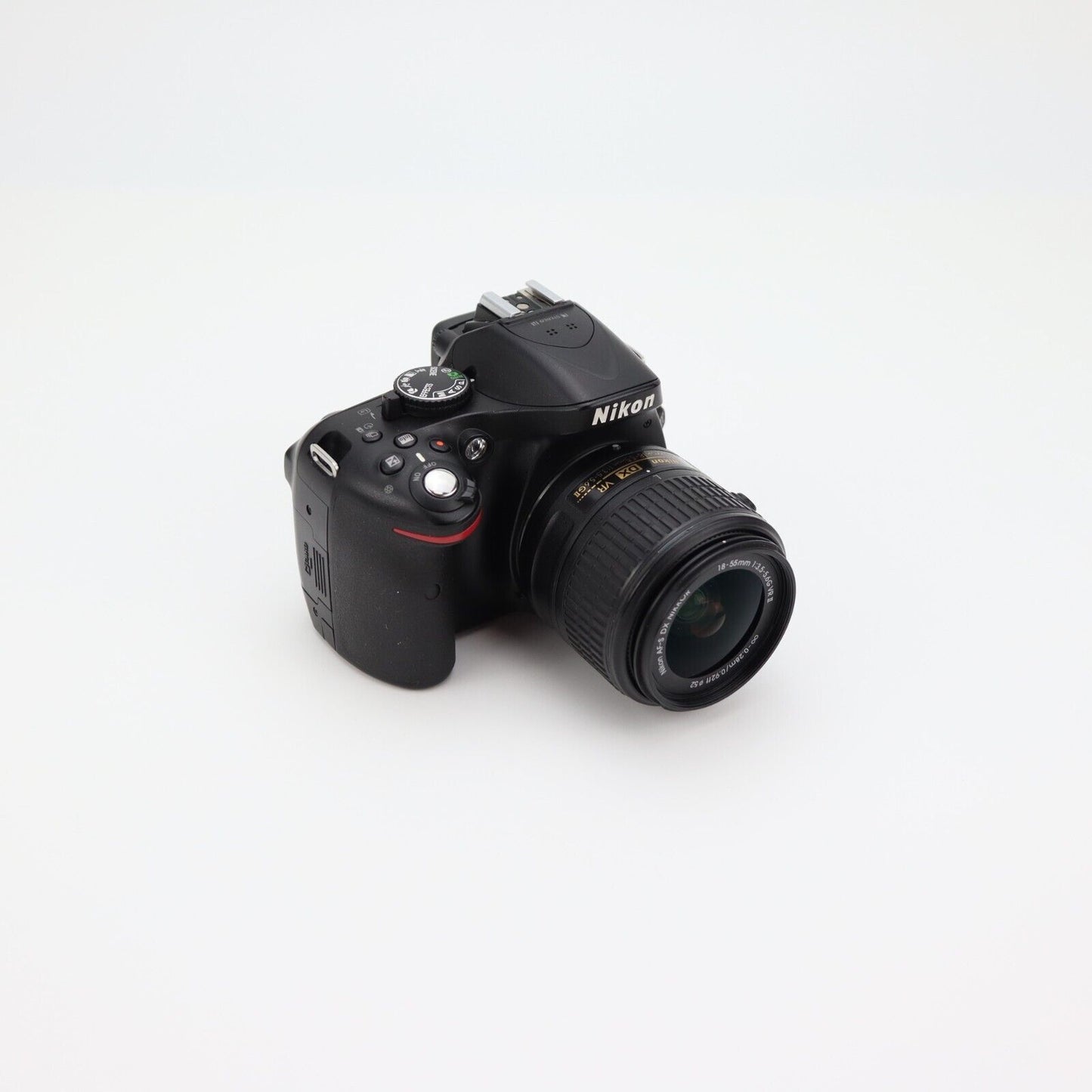Nikon D5200 Digital Camera with 18-55mm Lens - LOW Shutter Count - 24HR POST