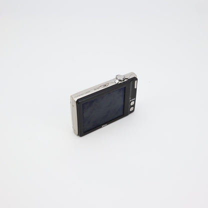 Nikon Coolpix S4000 12MP Digital Camera - FULL KIT - Next Day Post