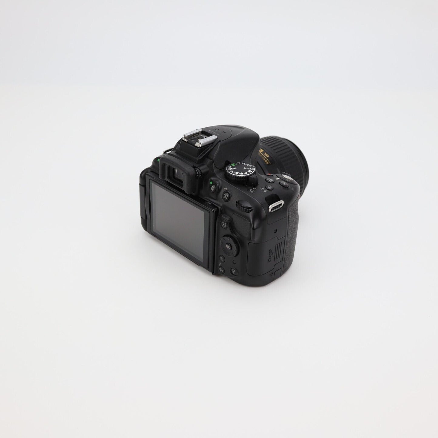 Nikon D5200 Digital Camera with 18-55mm Lens - LOW Shutter Count - 24HR POST