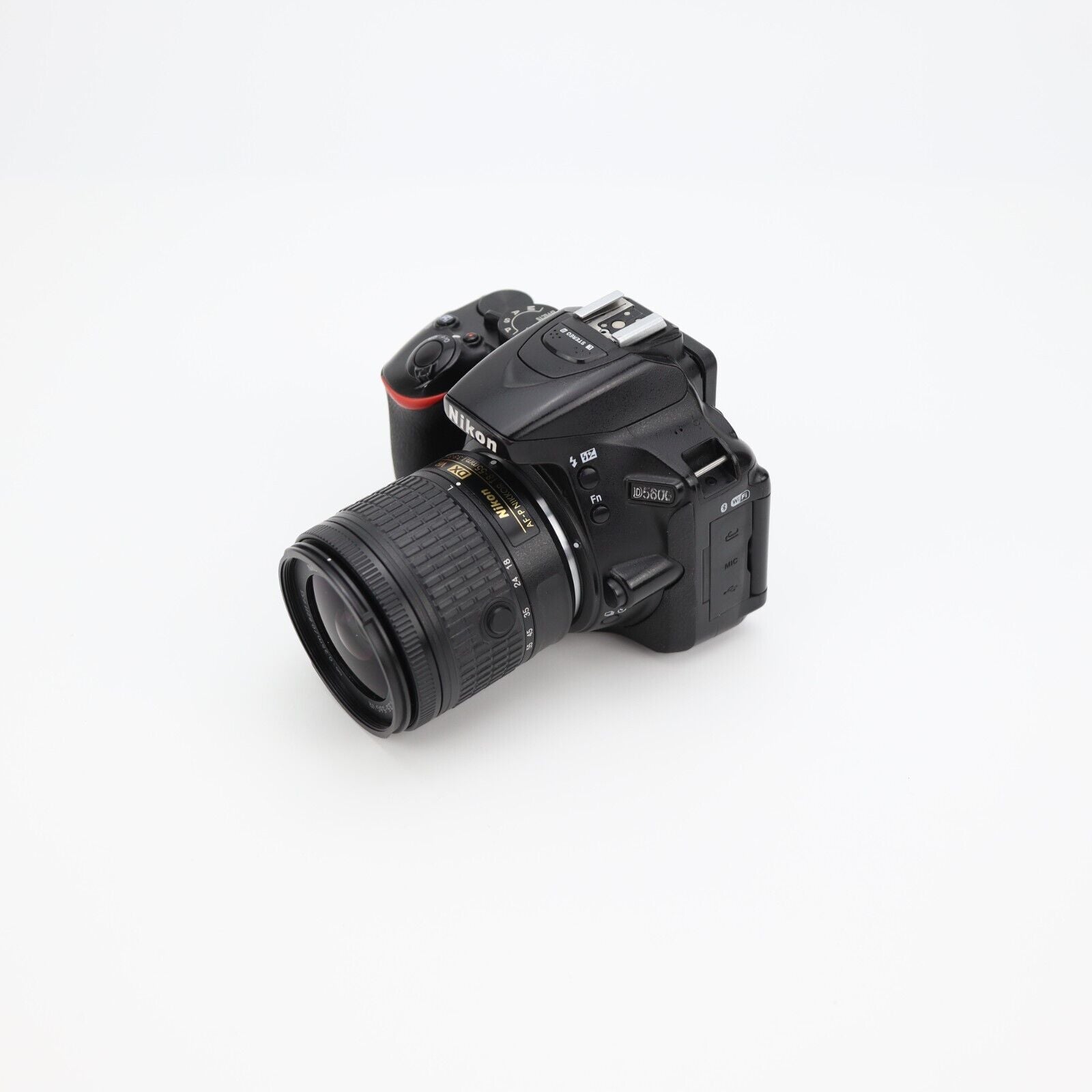 Nikon D5600 Camera with 18-55mm Lens - Good Condition - 24HR POST
