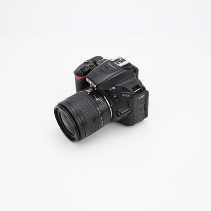 Nikon D5600 Camera with 18-55mm Lens - Good Condition - 24HR POST