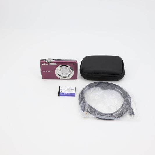 Nikon Coolpix S3000 12MP Digital Camera - FULL KIT - 24HR POST
