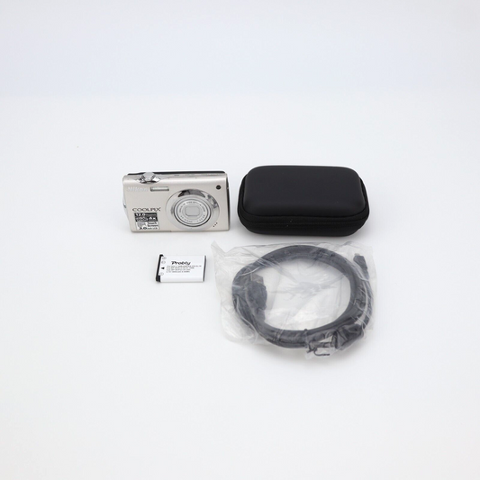 Nikon Coolpix S4000 12MP Digital Camera - FULL KIT - Read Description