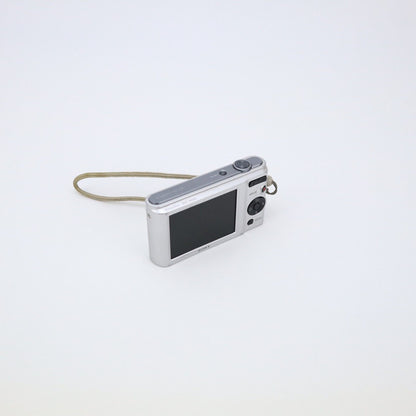 Sony Cyber-shot DSC-W800 20.1MP Digital Camera - 24HR POST