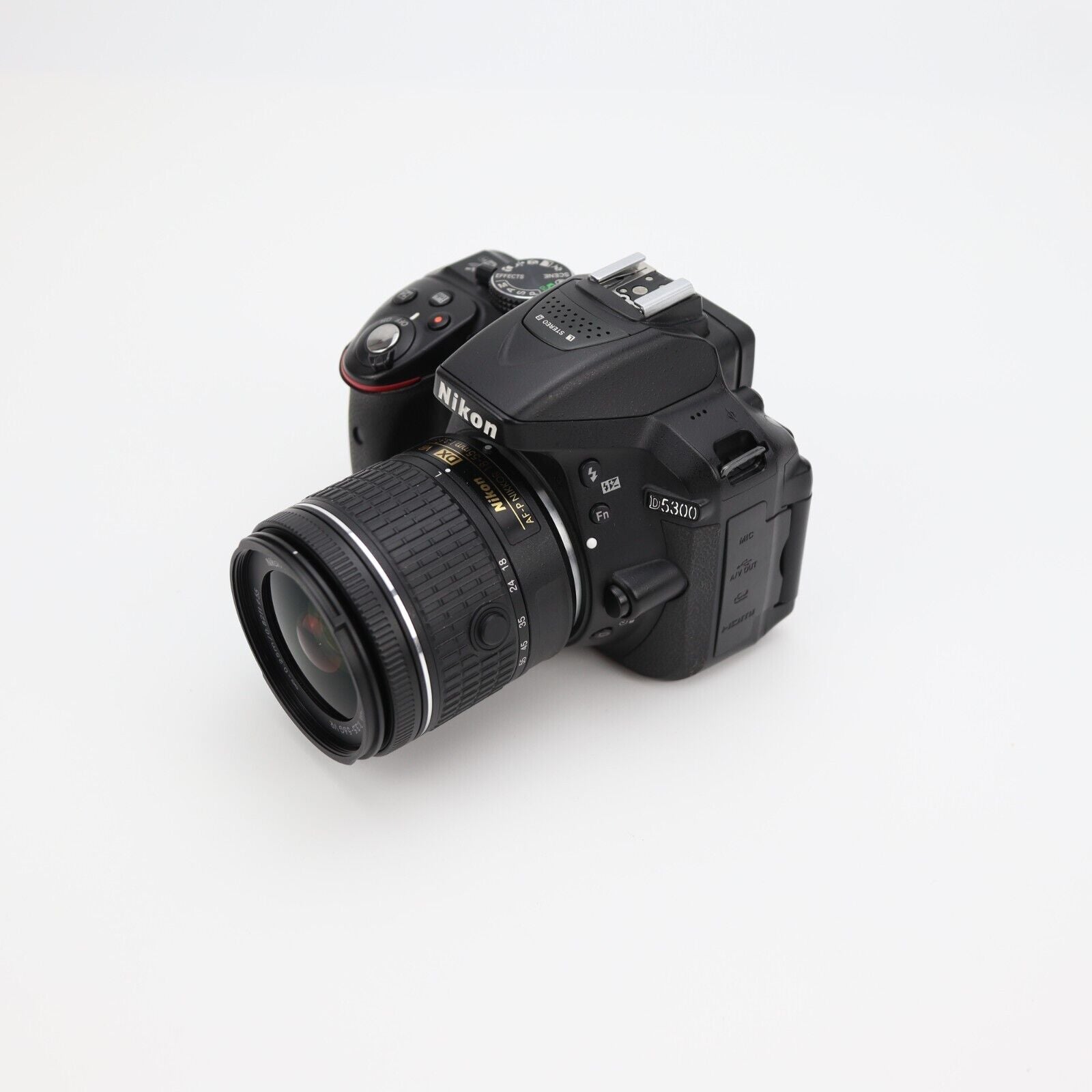 Nikon D5300 Camera FULL KIT with 18-55mm Lens - Great Condition - 24HR POST