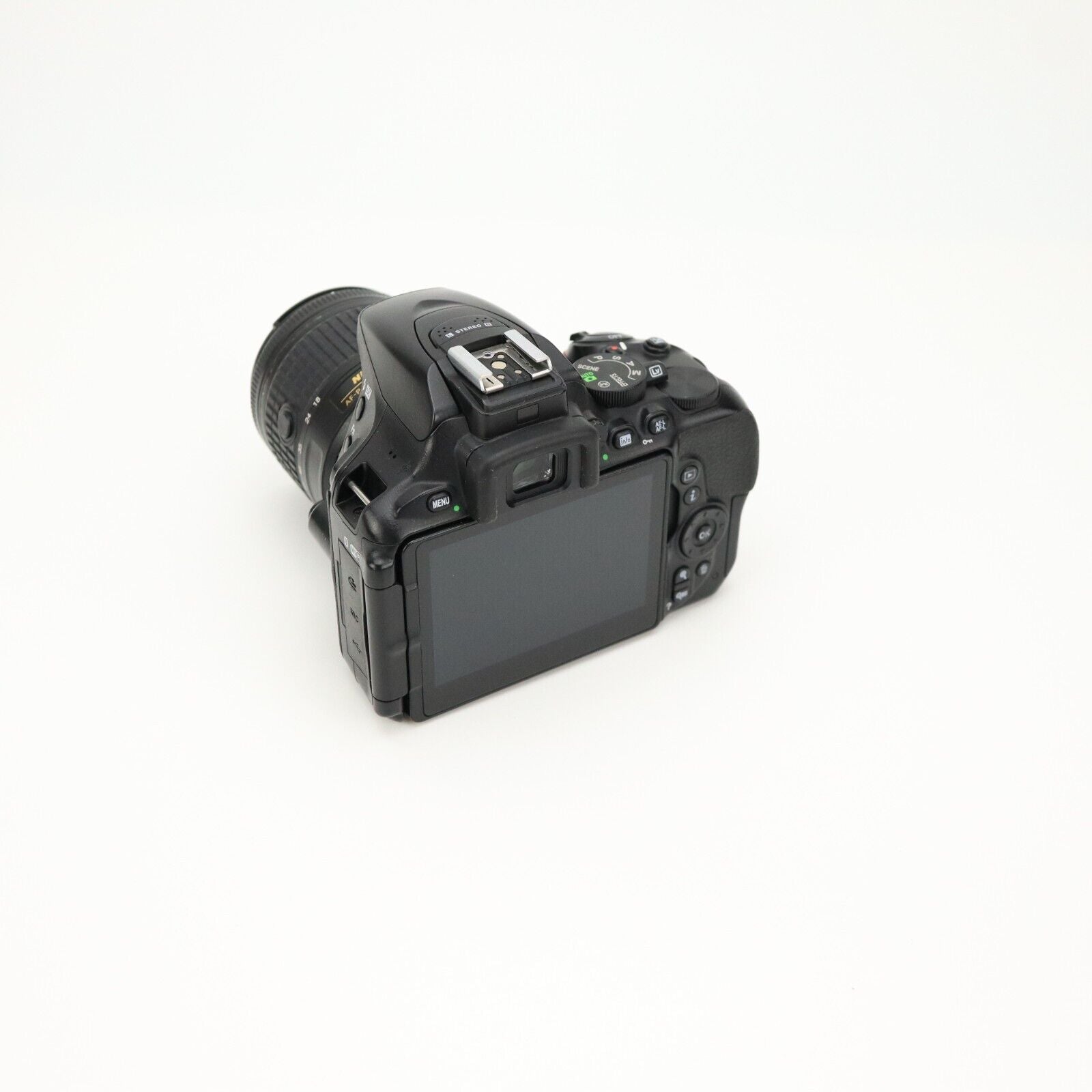 Nikon D5600 Camera with 18-55mm Lens - Good Condition - 24HR POST