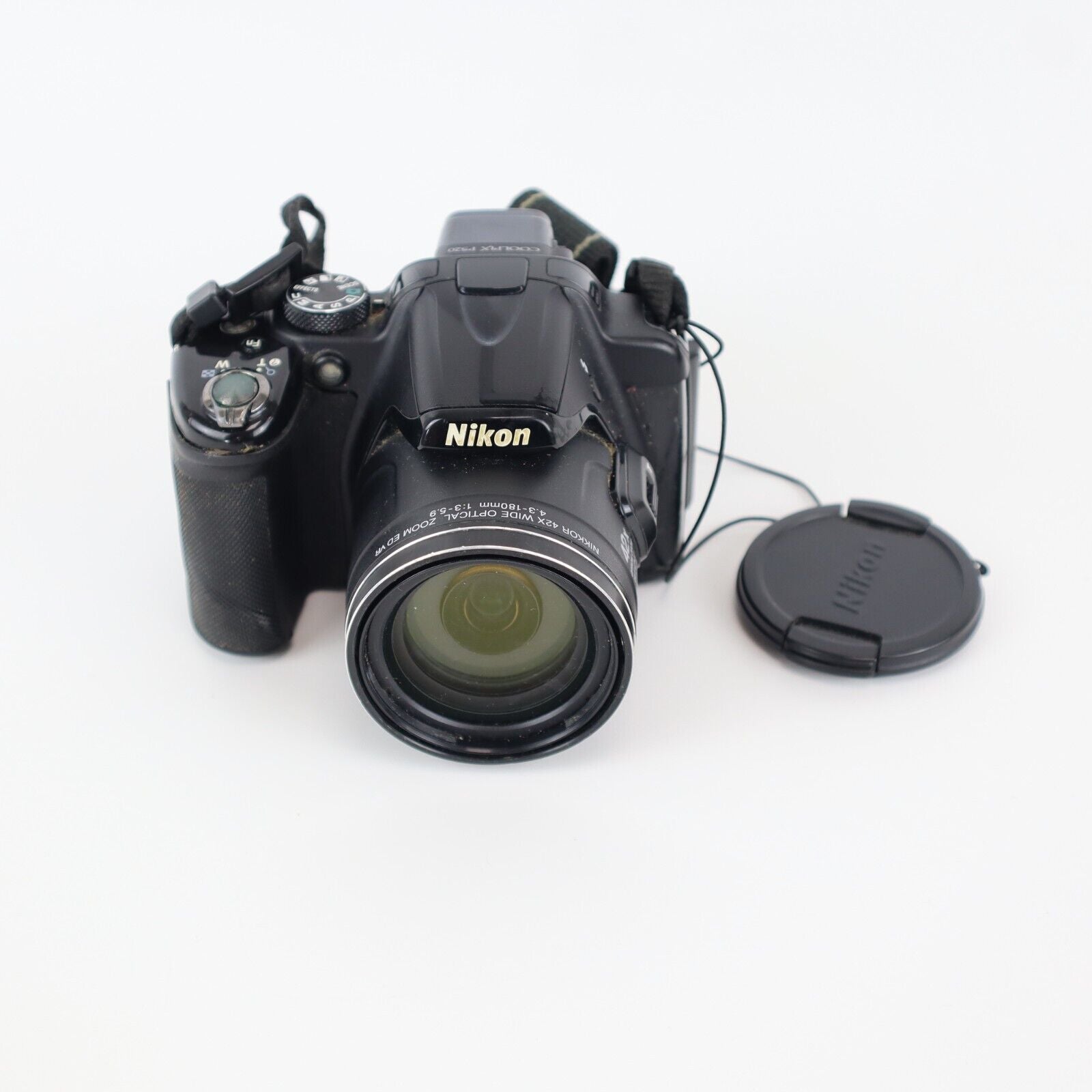 Nikon Coolpix P520 - FAULTY - 48HR DELIVERY