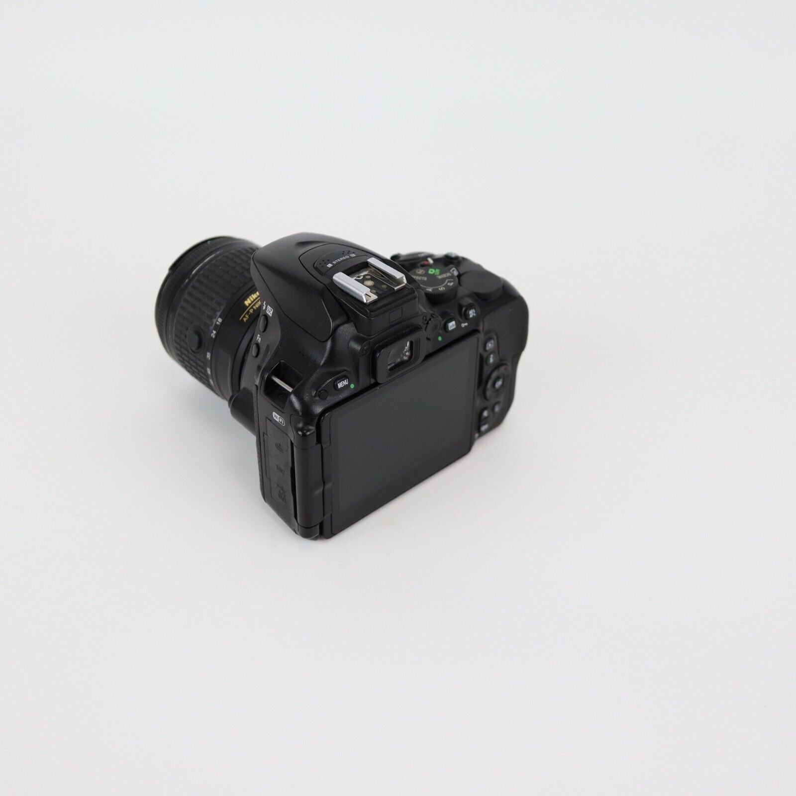 Nikon D5600 Camera with 18-55mm Lens - Good Condition - 24HR POST