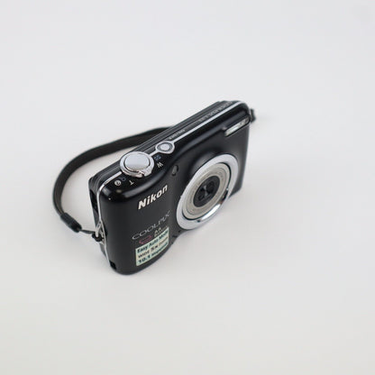 Nikon Coolpix L23 Digital Camera - GRADE A - FULL KIT - 24HR POST