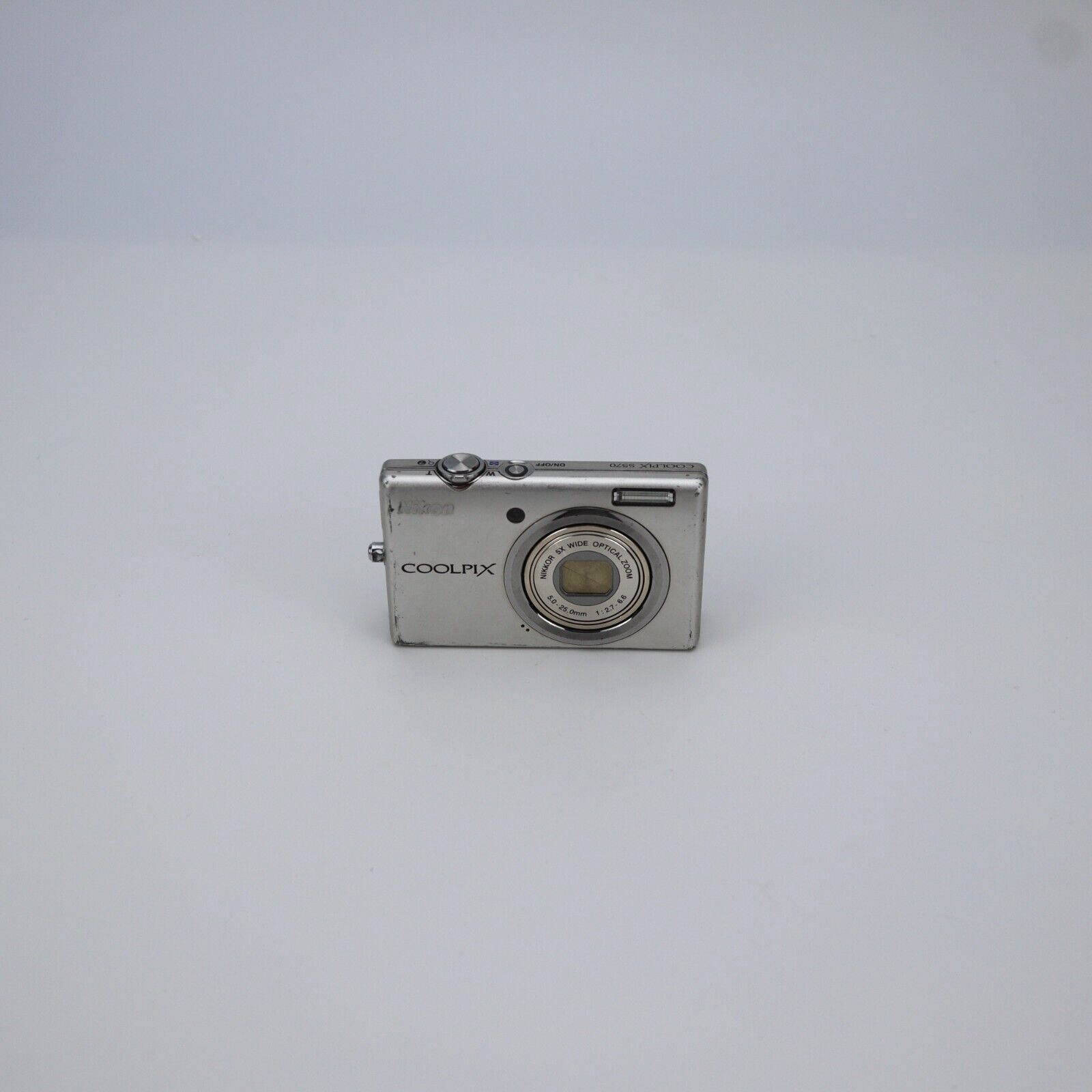 Nikon Coolpix S570 16MP Digital Camera - FULL KIT - 24HR POST