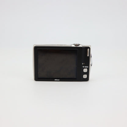 Nikon Coolpix S4000 12MP Digital Camera - FULL KIT - Next Day Post